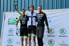 SM-tempon mitalikolmikko Sauli Pietikäinen, Ukko Peltonen ja Emil Uitto